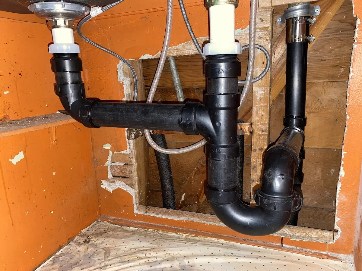 Professional Pipe Bursting equipment and tools on the job in Dolton